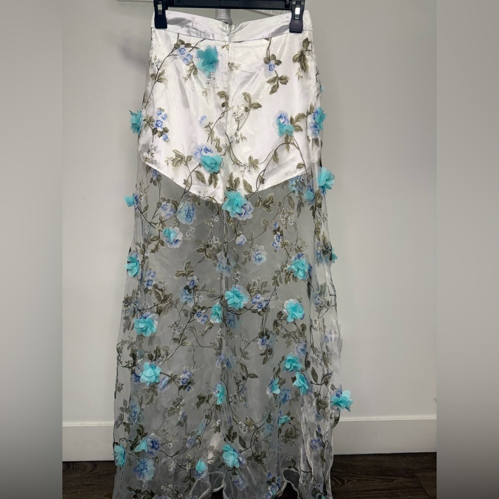 NWT Mango 3D Floral Sheer Maxi Skirt Blue Flower Applique Tulle Overlay Size S - Picture 6 of 6